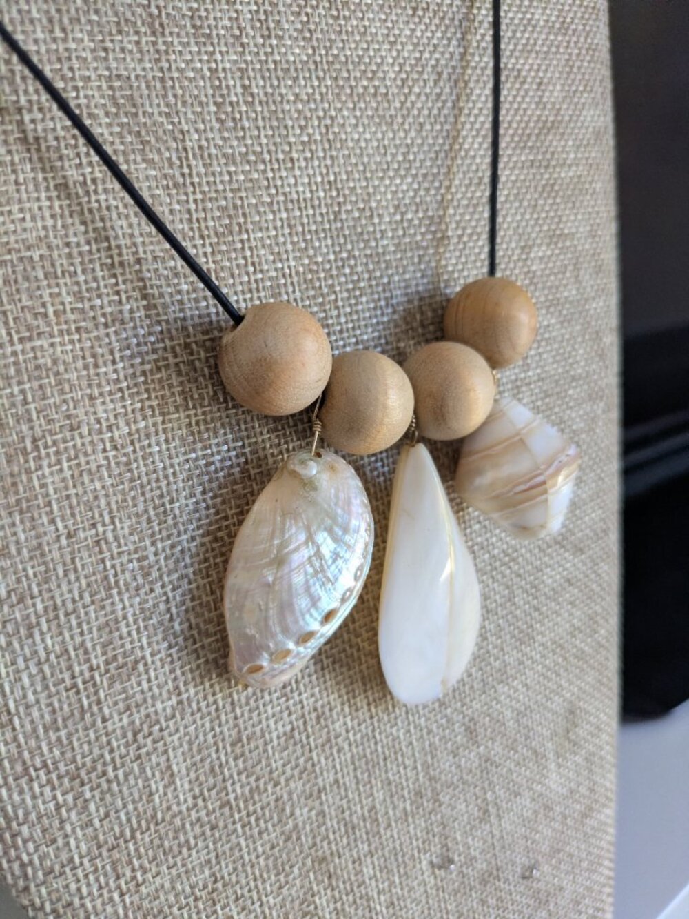 Shell Leather Necklace